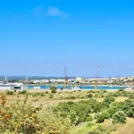 Portimao Riverview 2 With Pool By Homing Apartamento *