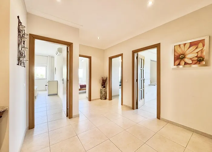 Appartement Portimao Riverview 2 With Pool By Homing Praia da Rocha