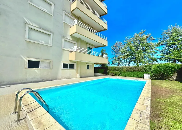 Appartement Portimao Riverview 2 With Pool By Homing