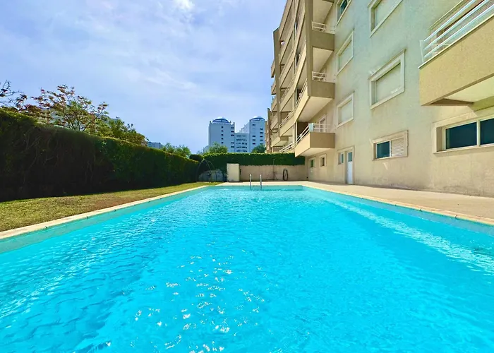 Appartement Portimao Riverview 2 With Pool By Homing Praia da Rocha