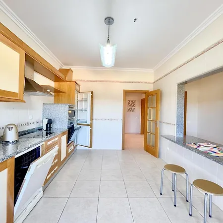 Portimao Riverview 2 With Pool By Homing Apartament Praia da Rocha