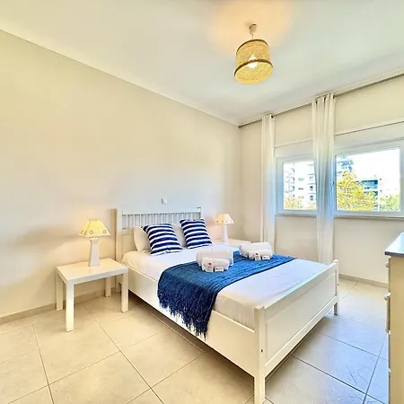 Διαμέρισμα Portimao Riverview 2 With Pool By Homing Praia da Rocha